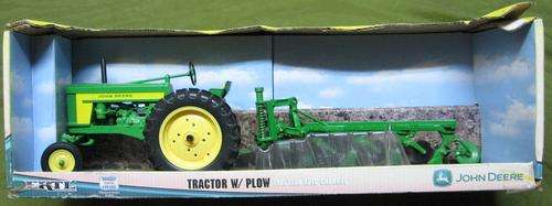 ERTL - John Deere Tractor with Plow 1:16