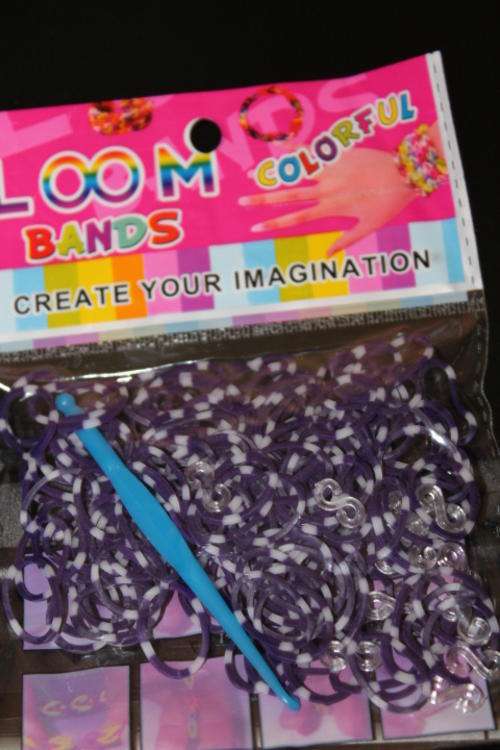 200'S dark PURPLE & WHITE LOOM BANDS Including Loom Hook & S-Clips