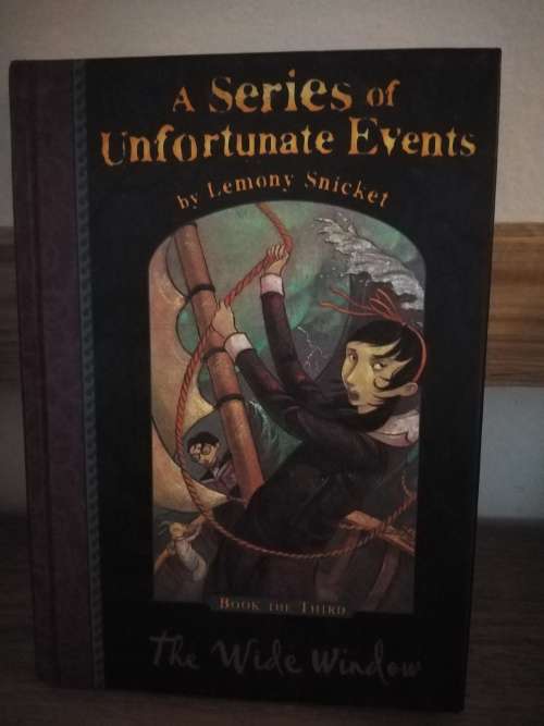 A series of unfortunate events by Lemony Snicket