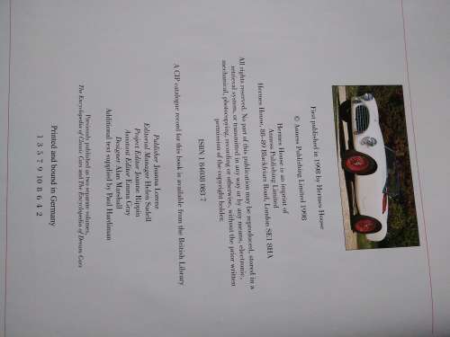 Martin Buckley and Chris Rees-the world encyclopedia of CARS