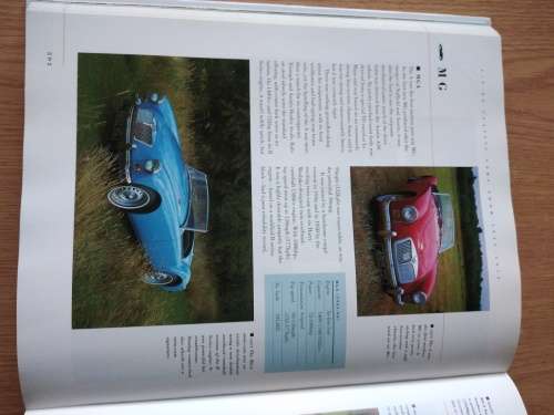 Martin Buckley and Chris Rees-the world encyclopedia of CARS