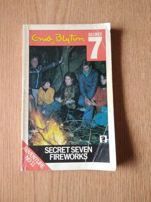 Enid BlytonSecret 7