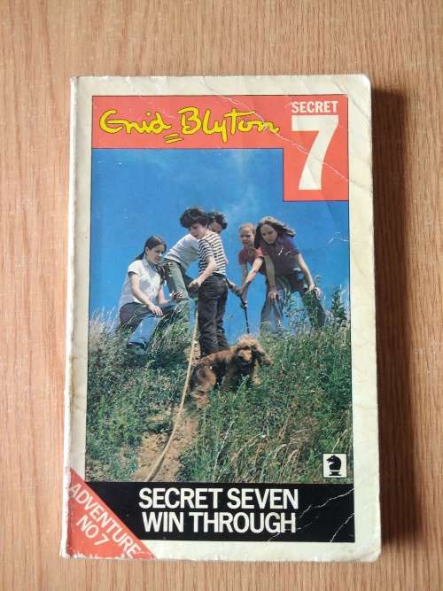 Enid BlytonSecret 7