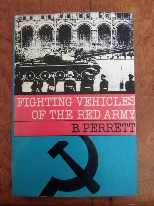 B. Perrett - Fighting vehicles of the red army