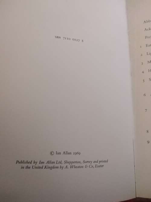 B. Perrett - Fighting vehicles of the red army
