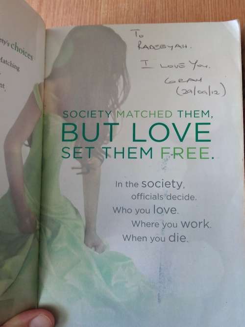 Ally Condie3 BooksMatched, Crossed, Reached