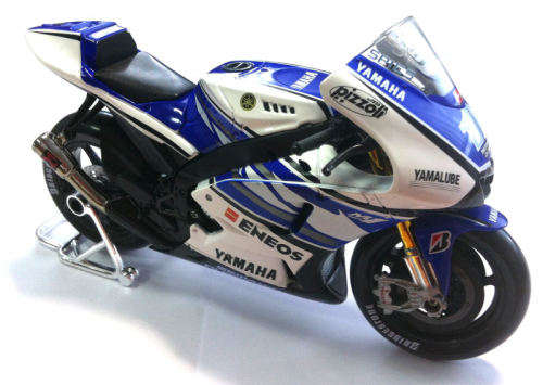 MAISTO 1/10 Yamaha Racing Team Moto GP 2012 nr 11