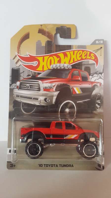 HOT WHEELS TRUCK SERIES 10 TOYOTA TUNDRA