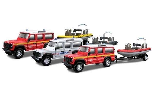 Bburago 1/50 Land Rover with trailer and boat