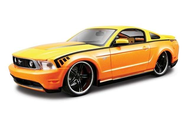 MAISTO 1/24 Ford Mustang Hardtop All Stars