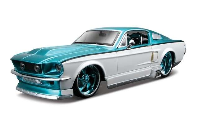 MAISTO 1/24 Ford Mustang GT All Stars