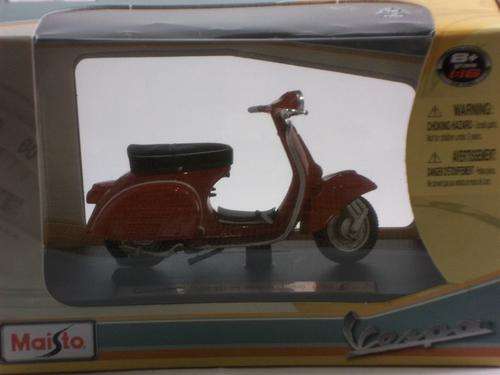 MAISTO 1/18 Vespa 150 Sprint Veloce 1969