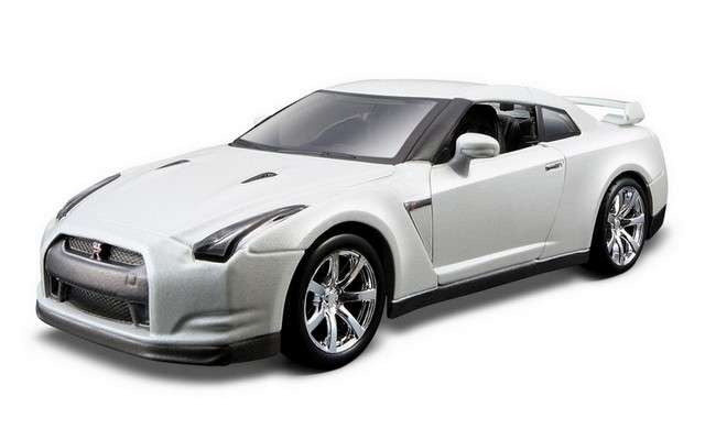 Bburago 1/32 NISSAN GTR 2009