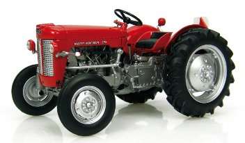UNIVERSAL HOBBIES - 1/32 MASSEY FERGUSON 825