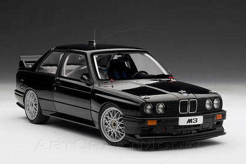 AUTOART - 1/18 BMW M3 E30 DTM PLAIN BODY VERSION BLACK