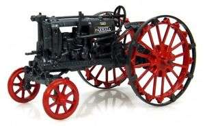 UNIVERSAL HOBBIES - 1/43 MC CORMICK DEERING FARMALL F12 1935
