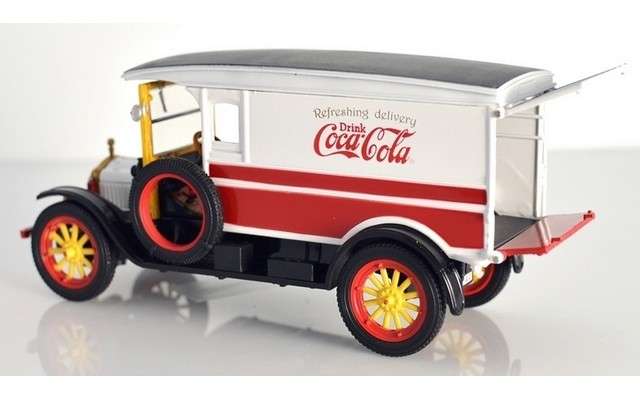 Motor City Classics - 1/32 Coca-Cola 1920 White Motor Company Van