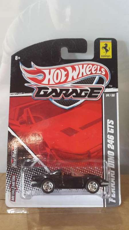 HOT WHEELS - Garage Ferrari Dino 246 GTS Black Real Rider Rubber Tires