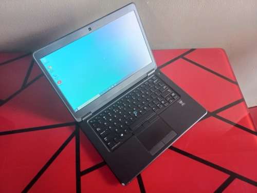 Dell Latitude E7450 | Core i5-5200U | 8GB RAM | 500GB HDD -  UltraBook Business Laptop