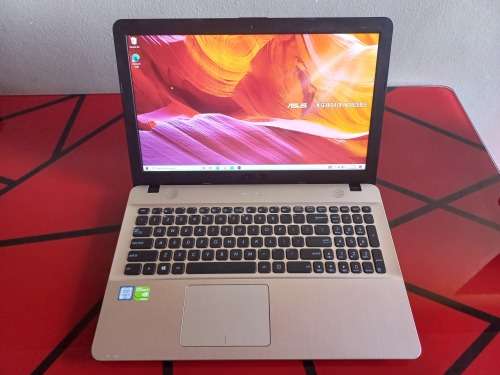 ASUS Vivobook Max | i7-6500U | 8GB RAM | 2TB HDD | NVIDIA GeForce 920MX