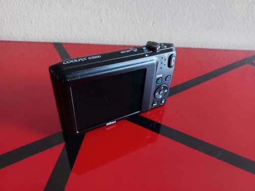 Nikon Coolpix S3500 | 20MP | 720p HD Videos | 7x Wide Zoom