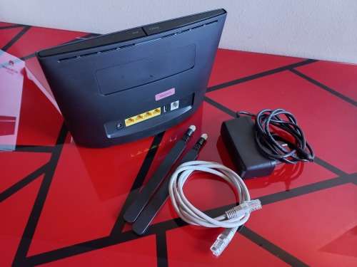 Huawei B525 LTE  (4G) WiFi Router