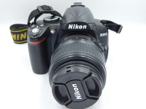 Nikon D3000 10.2MP Digital SLR Camera with 18-55mm Zoom Lens