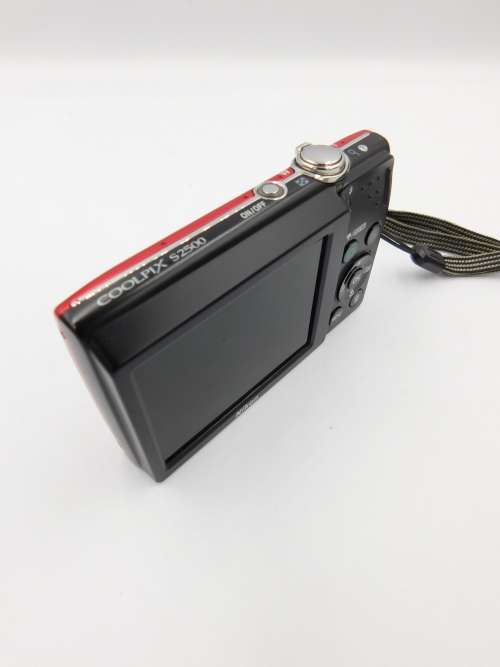 Nikon Coolpix S2500 Compact Digital Camera (Red)