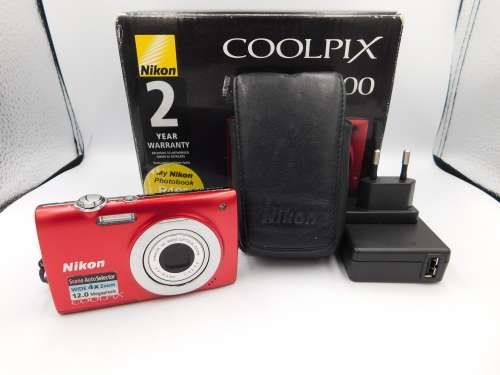Nikon Coolpix S2500 Compact Digital Camera (Red)
