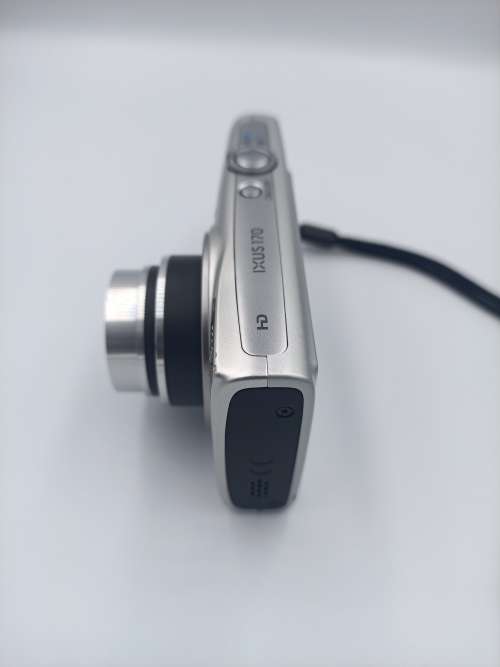 Canon IXUS 170 (20MP, HD 720p, 12x Optical Zoom - Digital Camera Silver Set