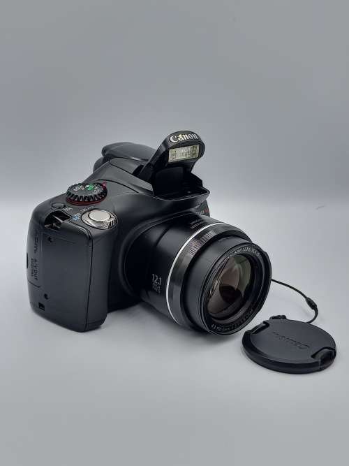 Canon PowerShot SX40 HS (12MP CMOS Sensor, 1080p FHD, 35x Optical Zoom) Digital Camera
