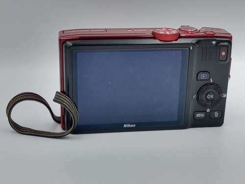 Nikon COOLPIX S8200 Digital Camera (16.1MP, 14x Zoom NIKKOR Glass Lens and Full HD 1080p Video)