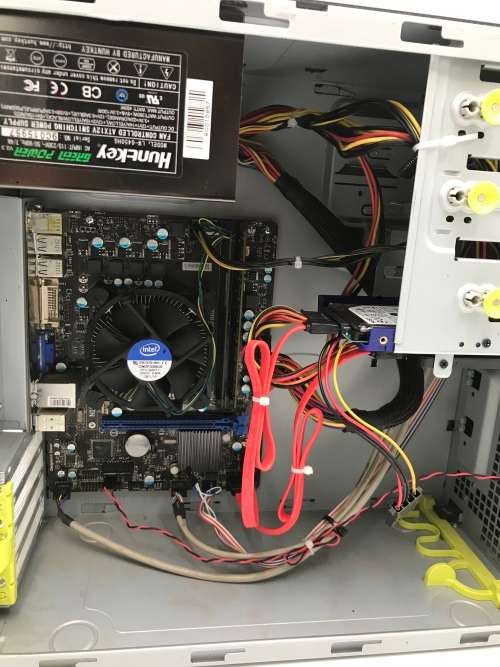 Mecer Desktop Computer Box (Intel Core i7-3770, 120GB SSD, 1TB HDD & 8GB RAM)