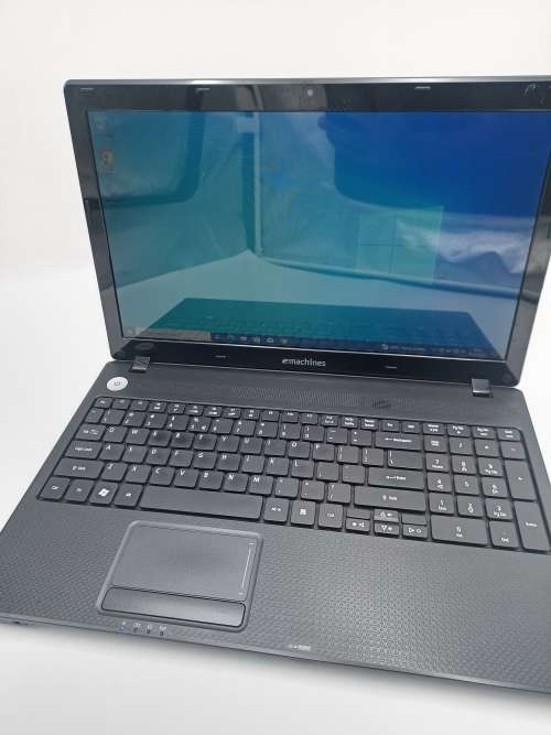 Acer eMachines (Intel i3, 120GB SSD, 6GB RAM) - 15.6 Inch Laptop