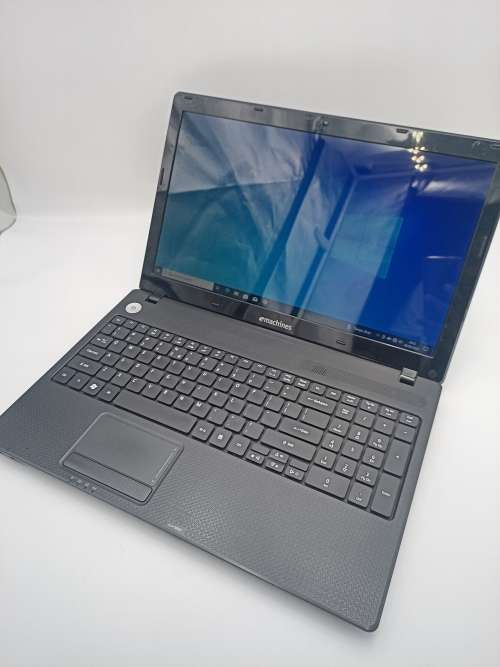 Acer eMachines (Intel i3, 120GB SSD, 6GB RAM) - 15.6 Inch Laptop