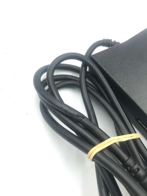 Dell (Original) 130W AC Adapter 19.5V---6.7A, 130W, 1.8A 50-60Hz