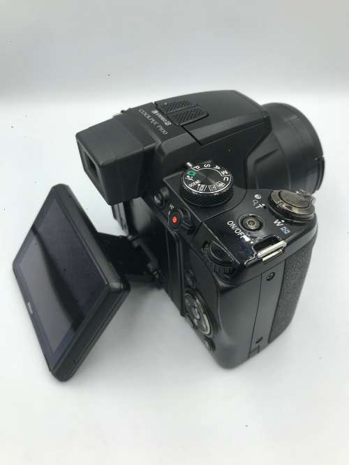 Nikon COOLPIX P100 Digital Camera with 26x Zoom Lens and Full HD 1080p Video (Black)