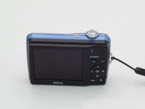 Nikon Coolpix L23 Compact Digital Camera (10MP)