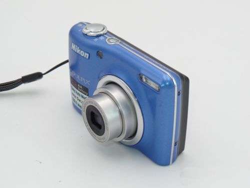 Nikon Coolpix L23 Compact Digital Camera (10MP)