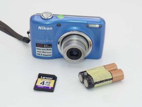 Nikon Coolpix L23 Compact Digital Camera (10MP)