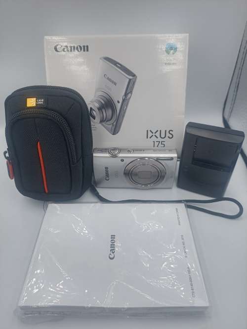 Canon IXUS 175 (20MP, HD 720p, 8x Optical Zoom - Digital Camera Silver Set