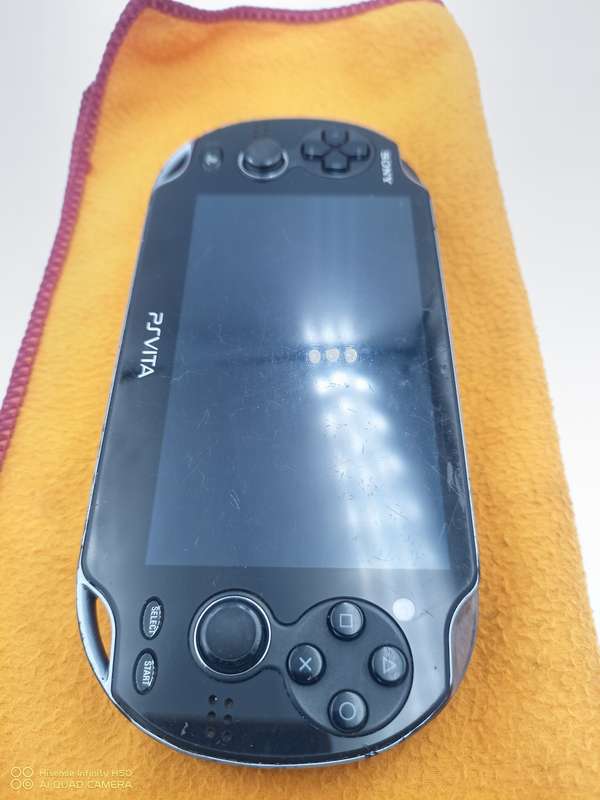 PS Vita PlayStation Model PCH-1004