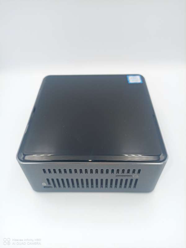 Intel NUC i7-7567U (Intel i7, 256GB SSD & 8GB RAM)