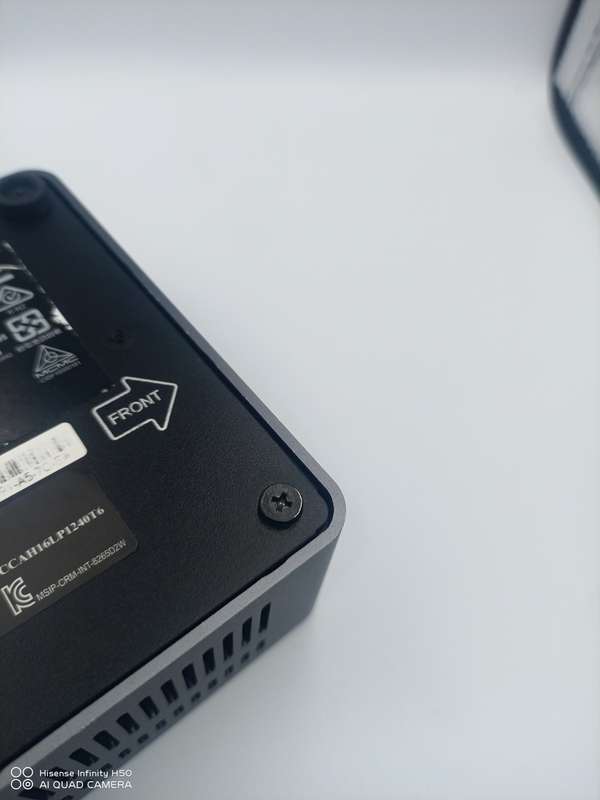 Intel NUC i7-7567U (Intel i7, 256GB SSD & 8GB RAM)