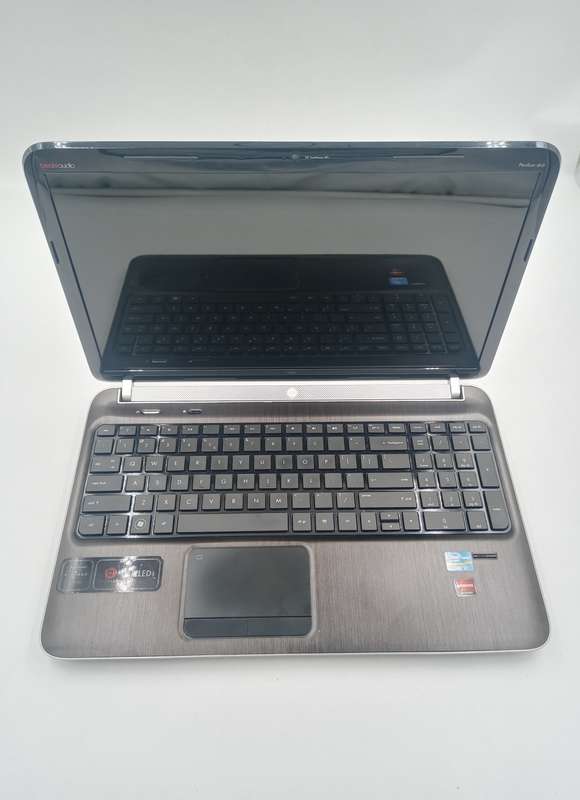 HP Pavilion dv6 Notebook (Intel i7, 8GB RAM & 128GB SSD)