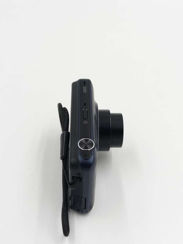 Samsung ES95 Compact Digital Camera  (16.2MP)