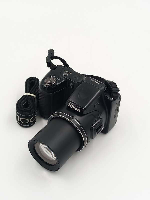 Nikon COOLPIX L820 16 MP CMOS Digital Camera with 30x Zoom Lens and Full HD 1080p Video (Black)