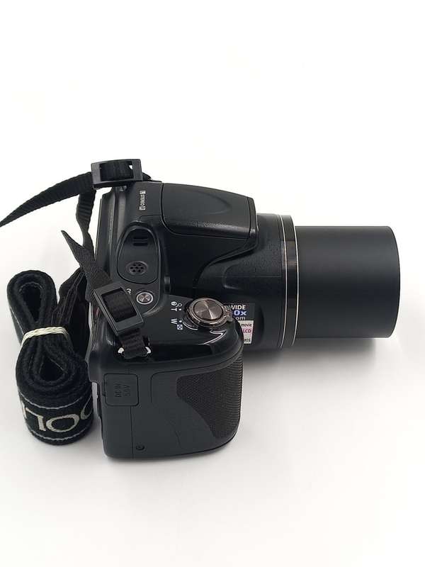 Nikon COOLPIX L820 16 MP CMOS Digital Camera with 30x Zoom Lens and Full HD 1080p Video (Black)