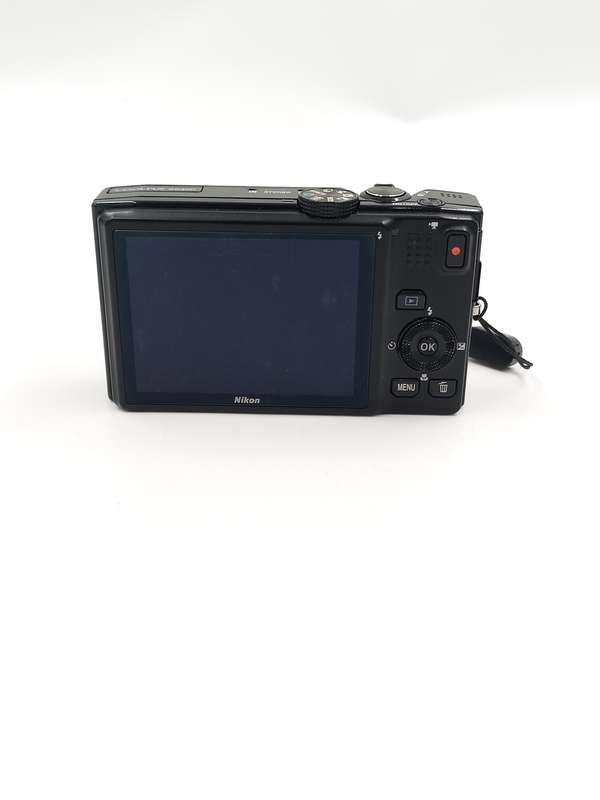 Nikon COOLPIX S8200 Digital Camera (16.1MP, 14x Zoom NIKKOR Glass Lens and Full HD 1080p Video)