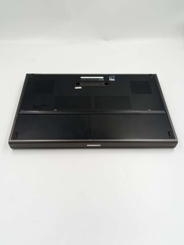 Dell Precision M6800 Business Notebook (Intel i7, 240GB SSD, 500GB, 12GB RAM & NVIDIA Quadro K2200M)